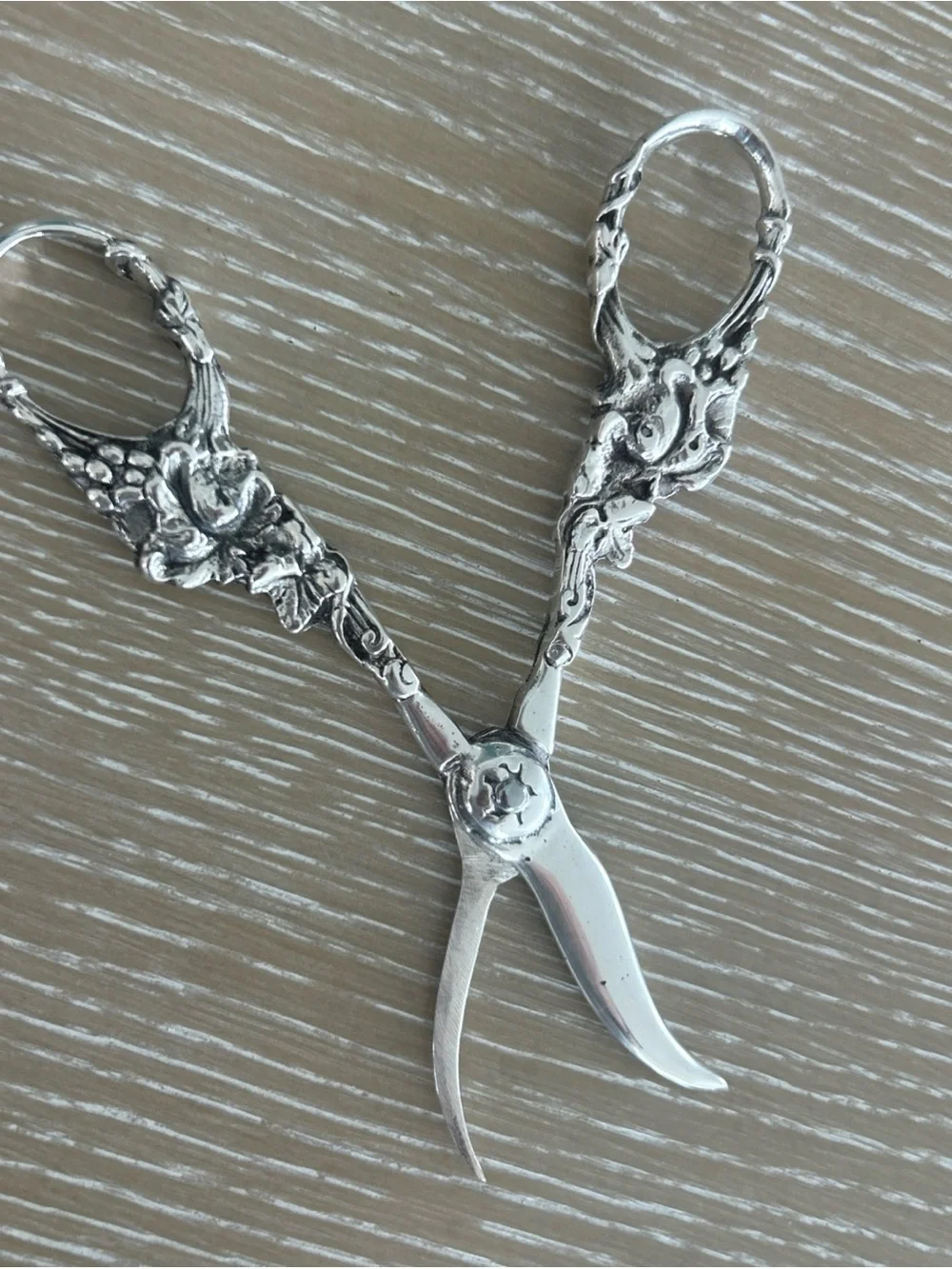 Vintage Ornate Sterling Silver Grape Shears Scissor Grape Vine Motif 3.7 oz
